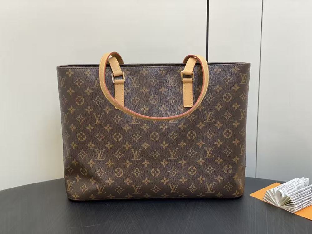 Louis Vuitton classic monogram