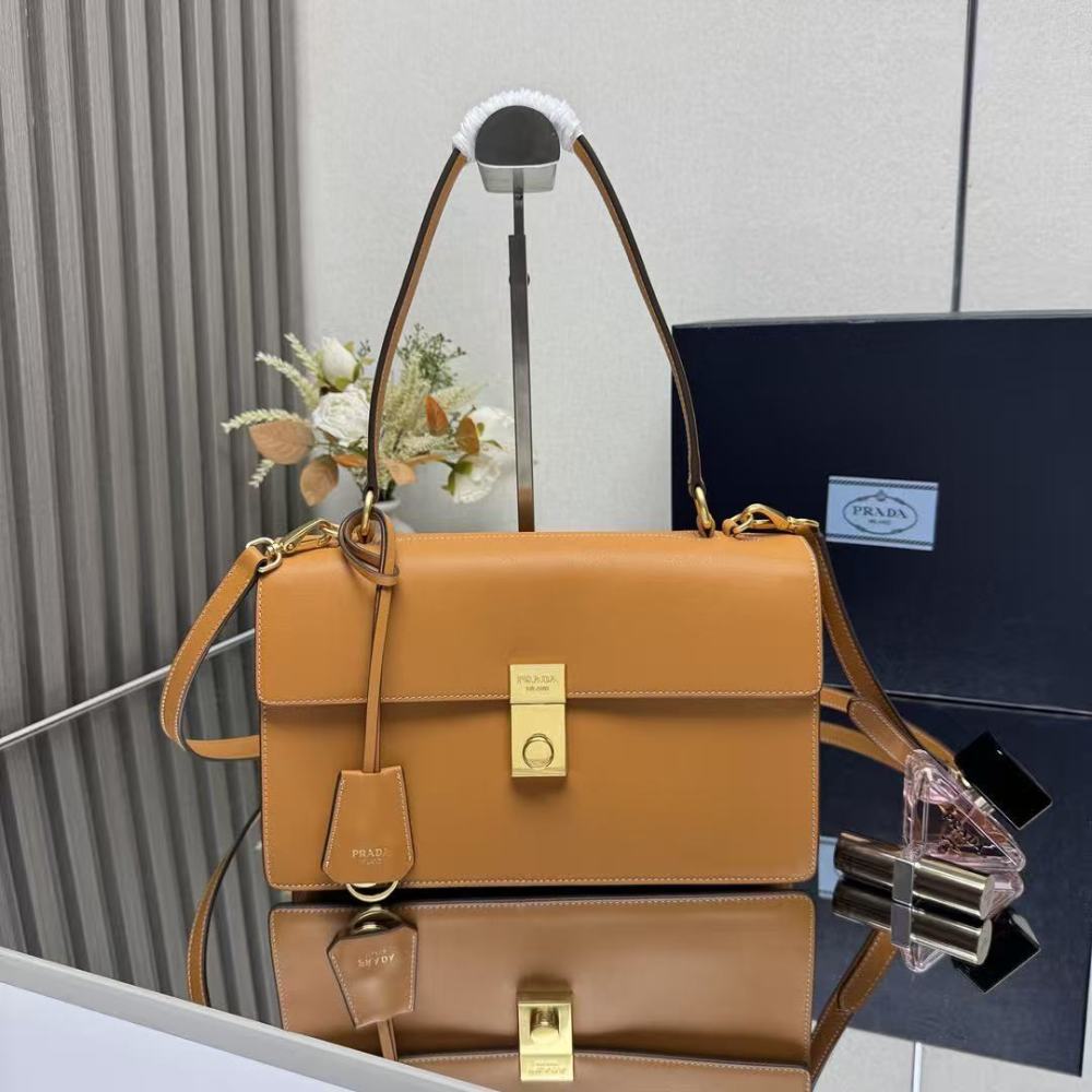 PRADA Soft Sound/Cowhide Leather/28CM