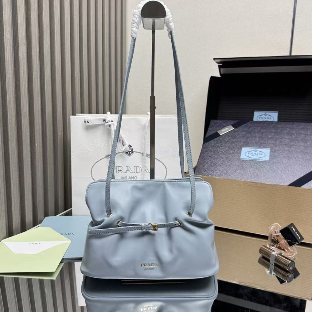 PRADA Dada / Lambskin / 25CM