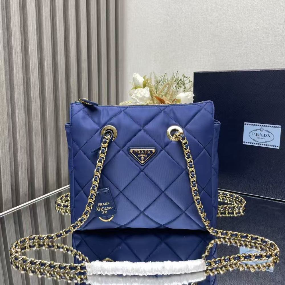 Prada NO VALUE/Nylon/25CM