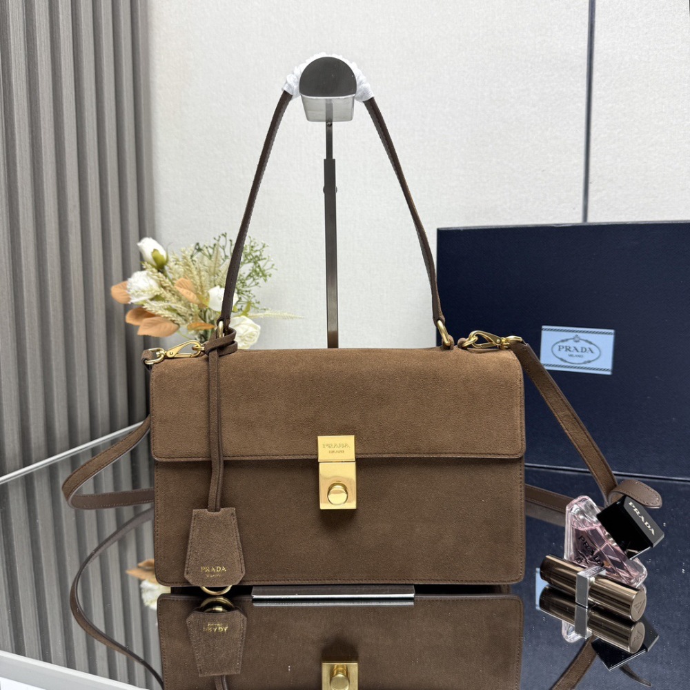 PRADA Soft Sound/Cowhide Leather/28CM