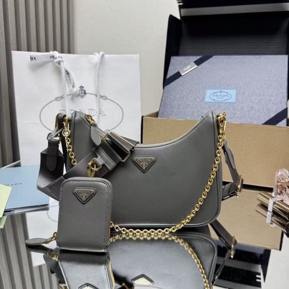 PRADA Re-Edition 2005/Cowhide leather/22CM