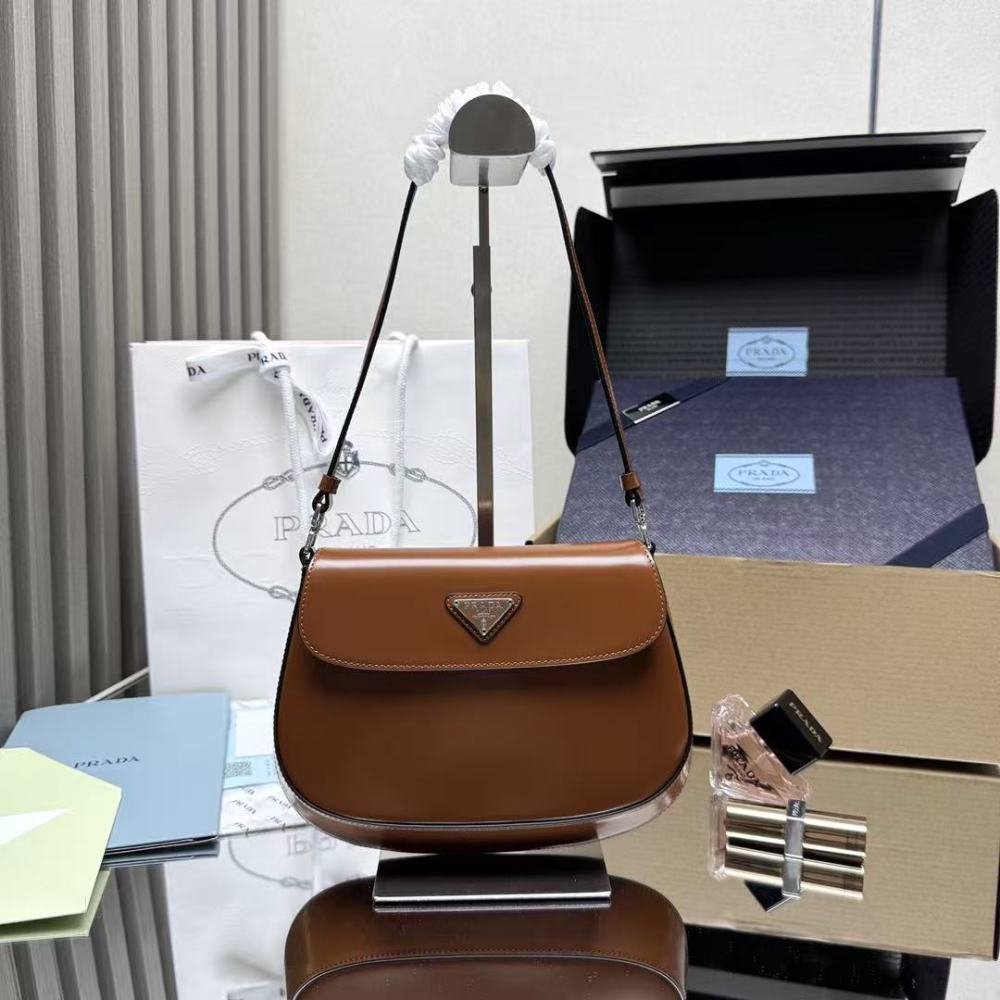 PRADA Cleo/Cowhide Leather/27CM/23CM