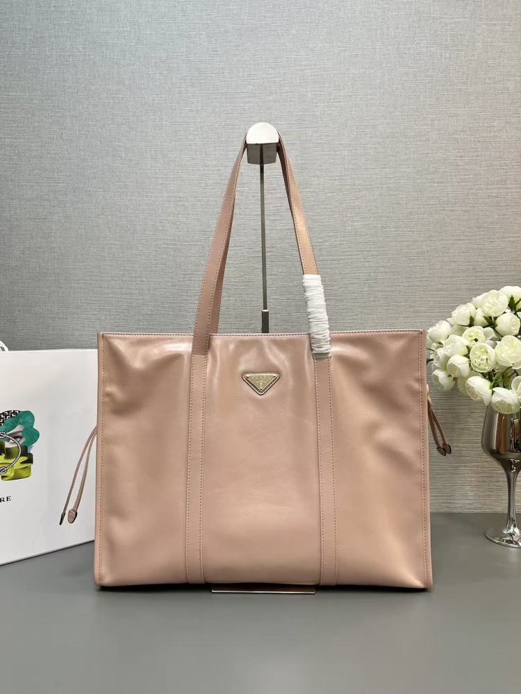 PRADA Tote bag / Cowhide leather / 39CM