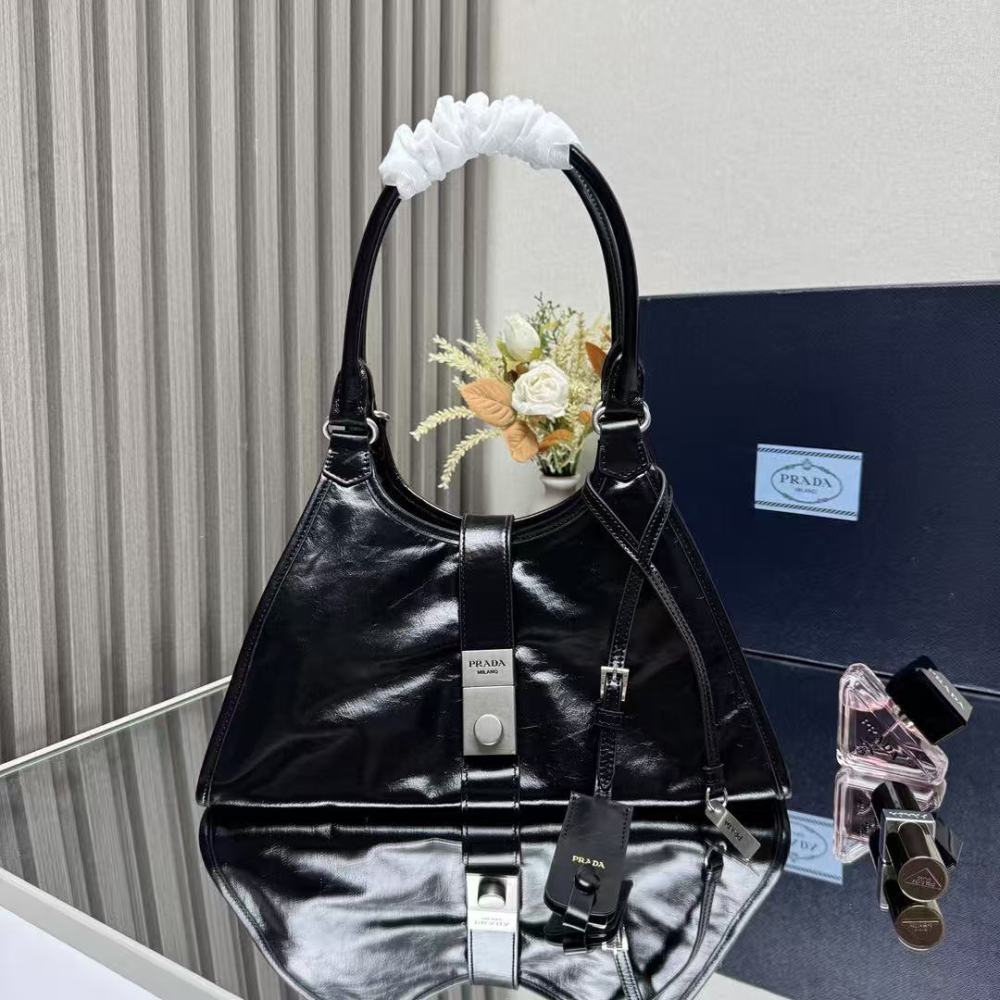 PRADA Tote bag / Cowhide leather / 26CM