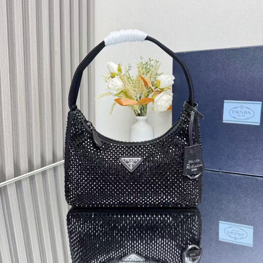 PRADA Re-Edition 2005 / Diamond / Nylon