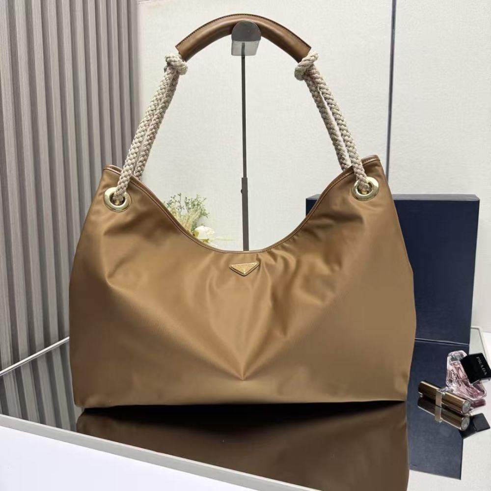 PRADA Mariner/Nylon/48CM