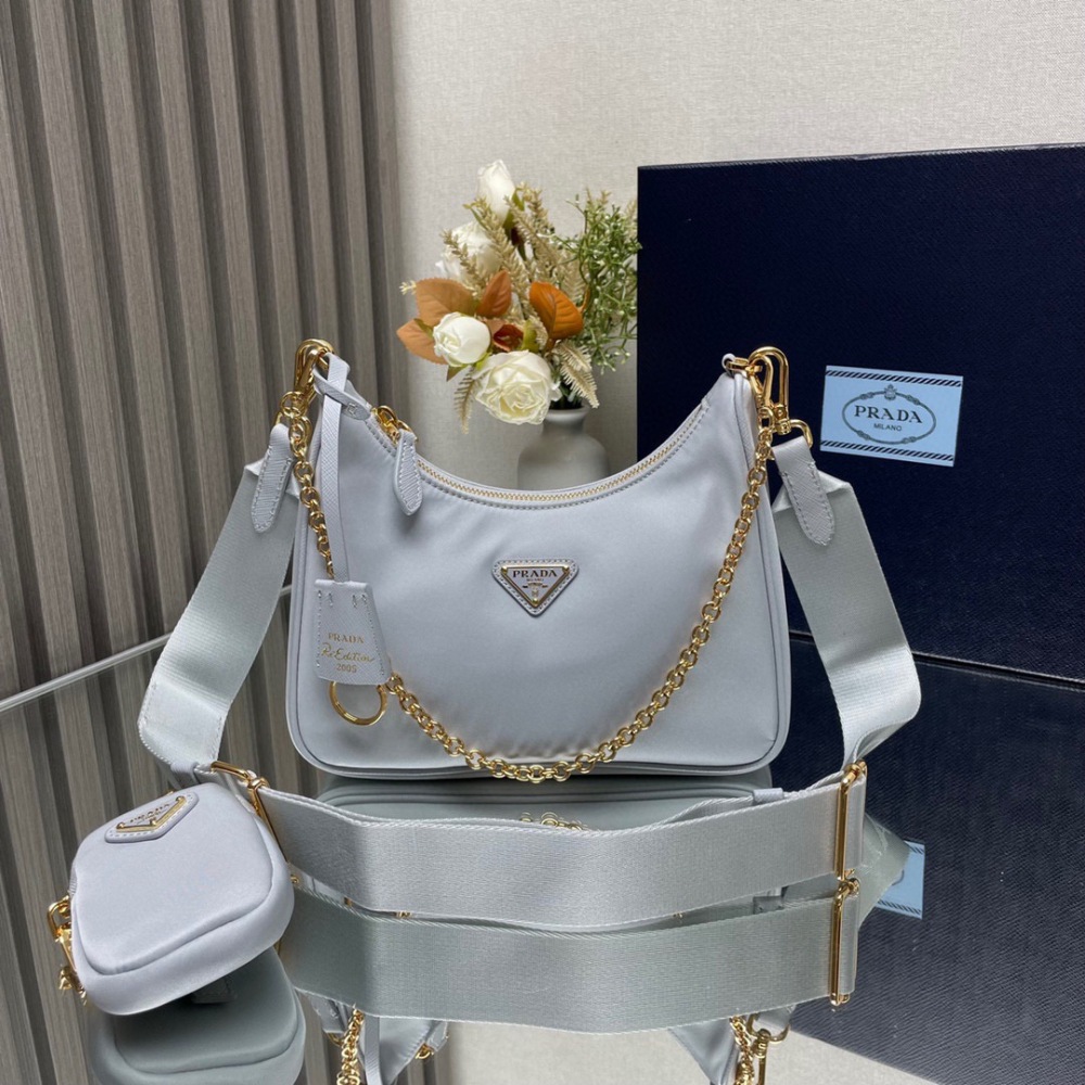 PRADA Re-Edition 2005/Cowhide leather/nylon/22CM