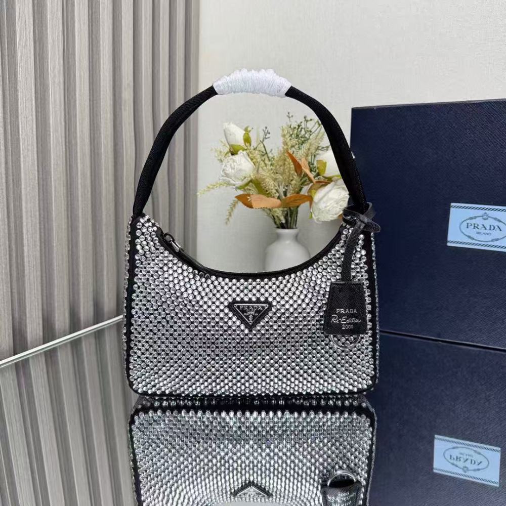 PRADA Re-Edition 2005 / Diamond / Nylon