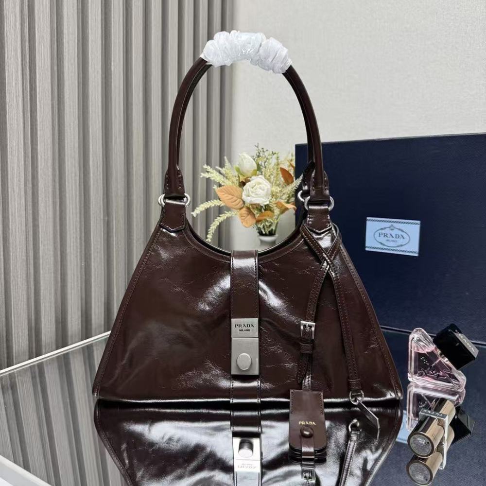 PRADA Tote bag / Cowhide leather / 26CM