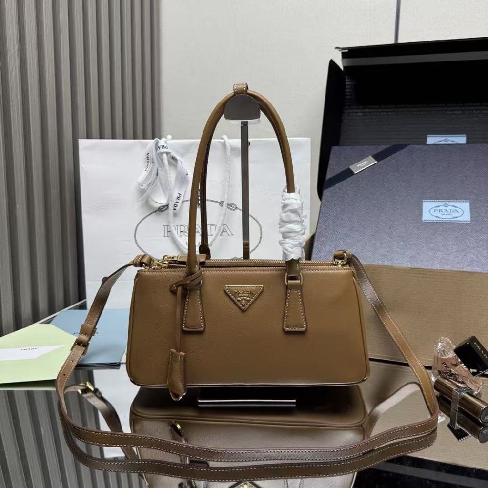 PRADA Galleria handbag / Calfskin leather / 30CM