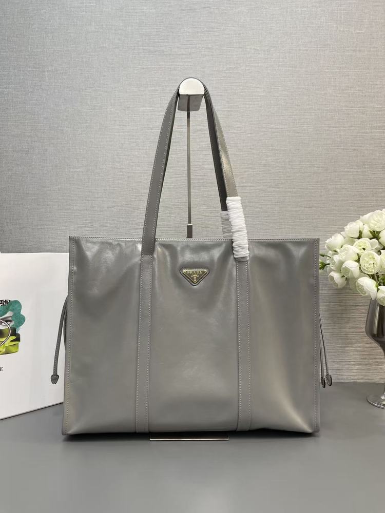 PRADA Tote bag / Cowhide leather / 39CM