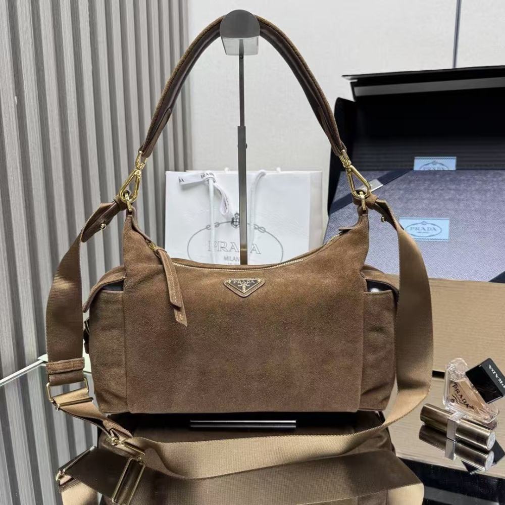PRADA Explore/Suede/Nylon/32CM