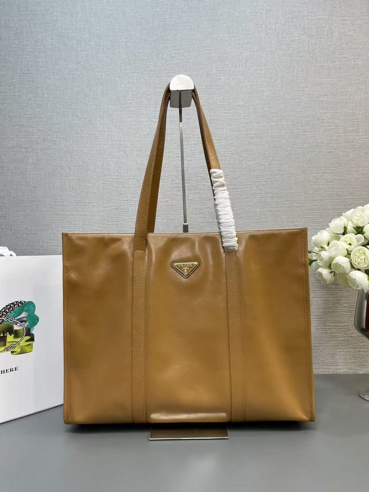 PRADA Tote bag / Cowhide leather / 39CM