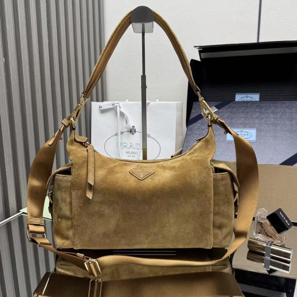 PRADA Explore/Suede/Nylon/32CM