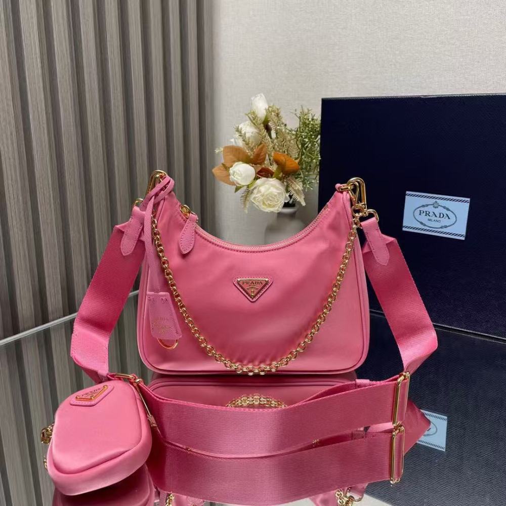 PRADA Re-Edition 2005/Cowhide leather/nylon/22CM