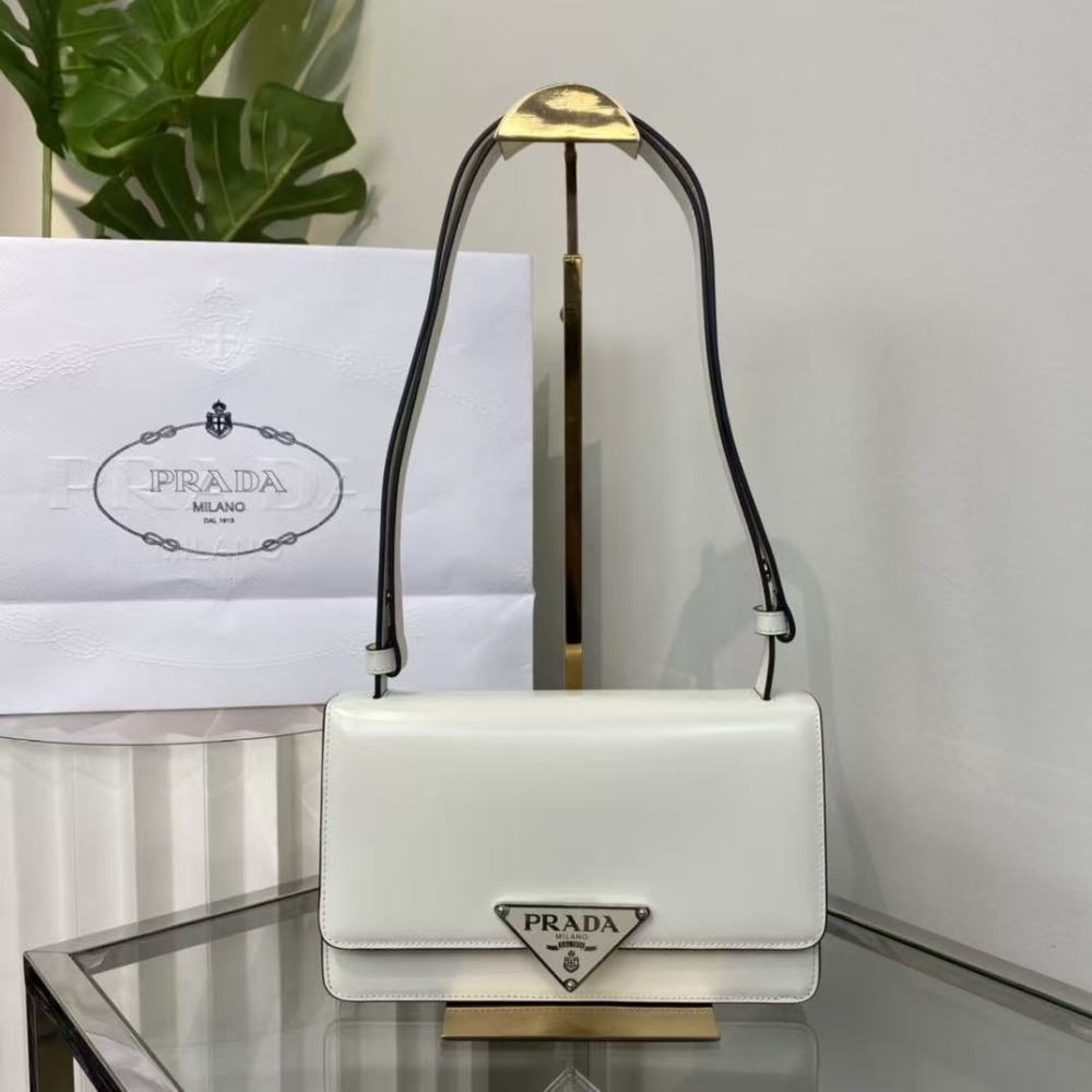 PRADA Emblème/Cowhide leather/22CM