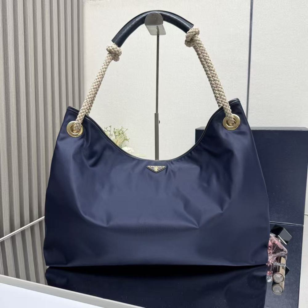 PRADA Mariner/Nylon/48CM