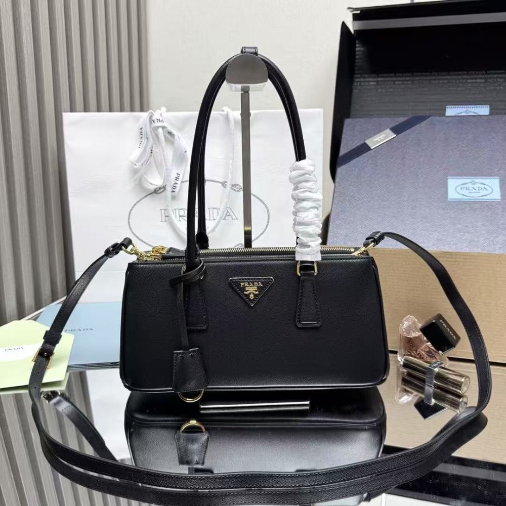PRADA Galleria handbag / Calfskin leather / 30CM