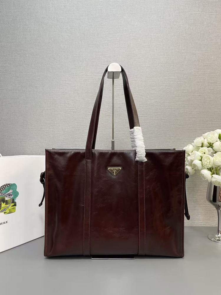 PRADA Tote bag / Cowhide leather / 39CM