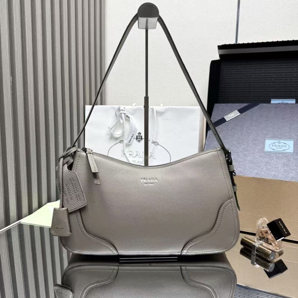 PRADA Aimée/Cowhide Leather/36CM