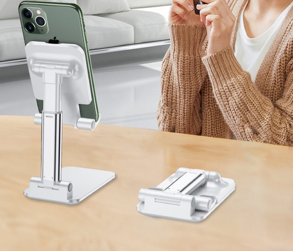 Desktop phone holder