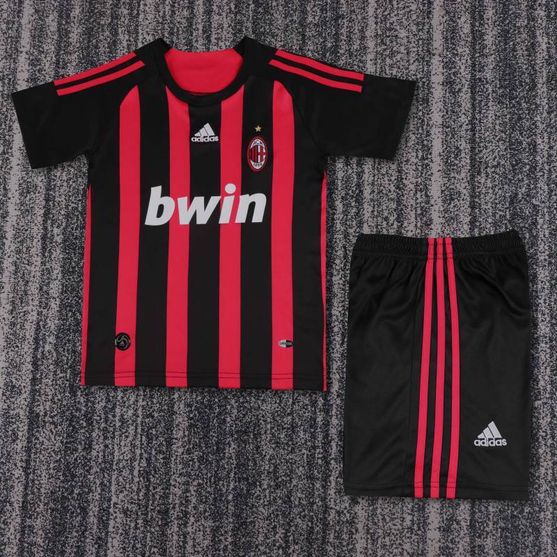 Retro Kids 2008/09 AC Milan home size: 16-28