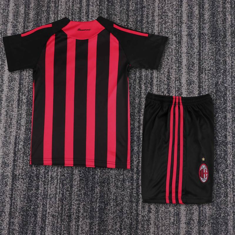 Retro Kids 2008/09 AC Milan home size: 16-28