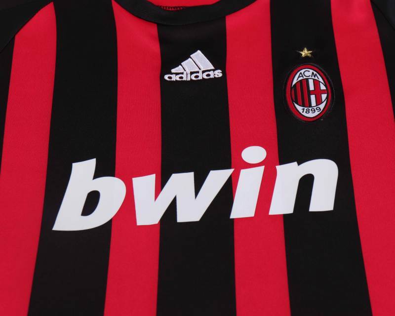 Retro Kids 2008/09 AC Milan home size: 16-28