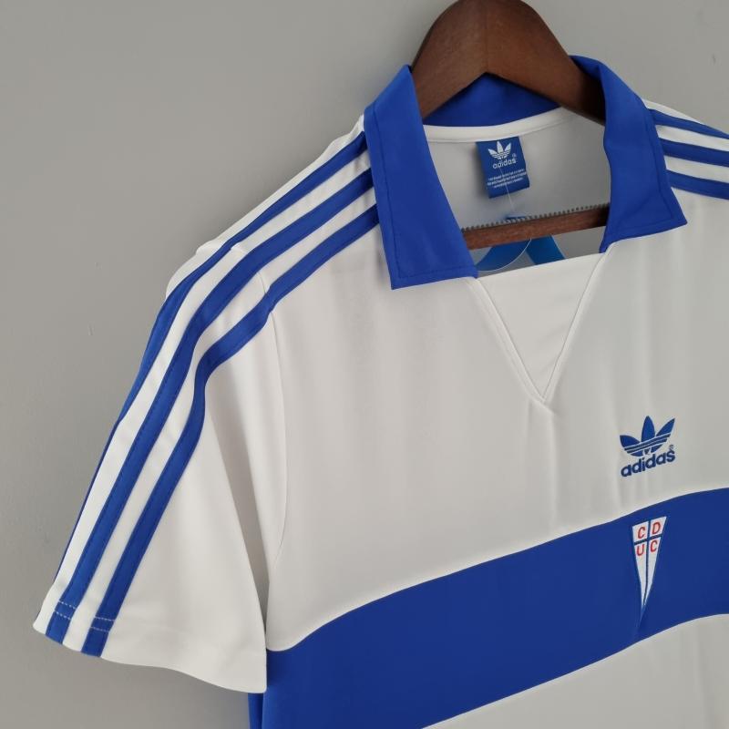 Retro Universidad Católica Home 1984