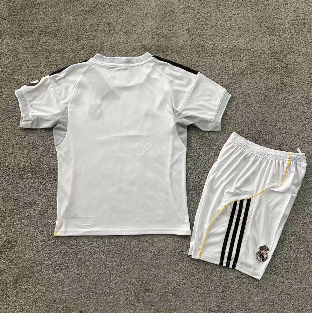2025-2026 Real Madrid Football Shirt Kids Size