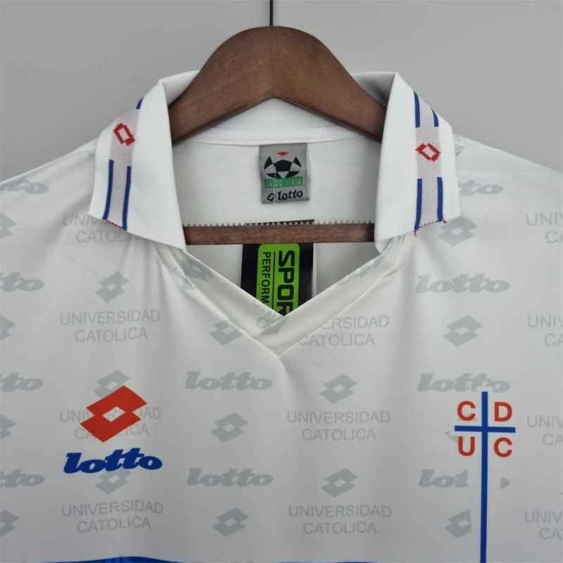 Retro Universidad Católica Home 1996
