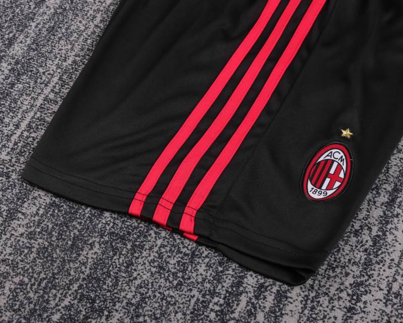 Retro Kids 2008/09 AC Milan home size: 16-28