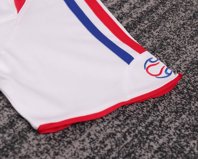 Retro Kids 2006 France away Size: 16-28