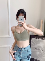 台灣現貨無縫交叉美背吊帶裹胸一片式帶胸墊無鋼圈運動內衣/女士抹胸均碼內衣/文胸40-70KG可穿