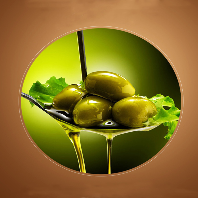 زيت التدليك بالزيتون: منتج ترطيب ولطيف للعناية بالمنطقة الحميمة للبالغين