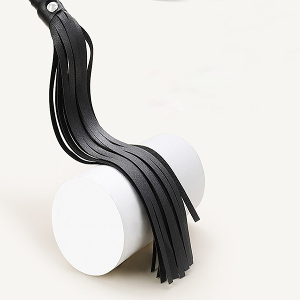 مجموعة SM المكونة من 4 قطع للمبتدئين: حزمة للمبتدئين لألعاب الكبار المبتكرة الخاصة بالقيود والانضباط