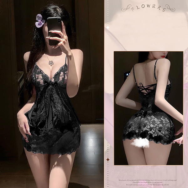 ملابس داخلية: قميص نوم مثير من الدانتيل برقبة على شكل V عميقة وشفاف ومثير للرغبة مع حمالات