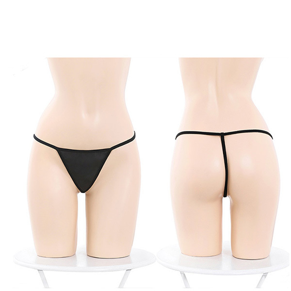 طقم ملابس داخلية قابل للانعكاس مع قميص شفاف مغري برباط كبير وتنورة ضيقة