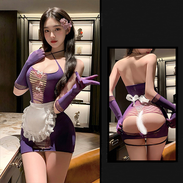 مجموعة شبكية للخادمة ذات المؤخرة العارية المثيرة والممزقة ملابس داخلية شفافة ومغرية