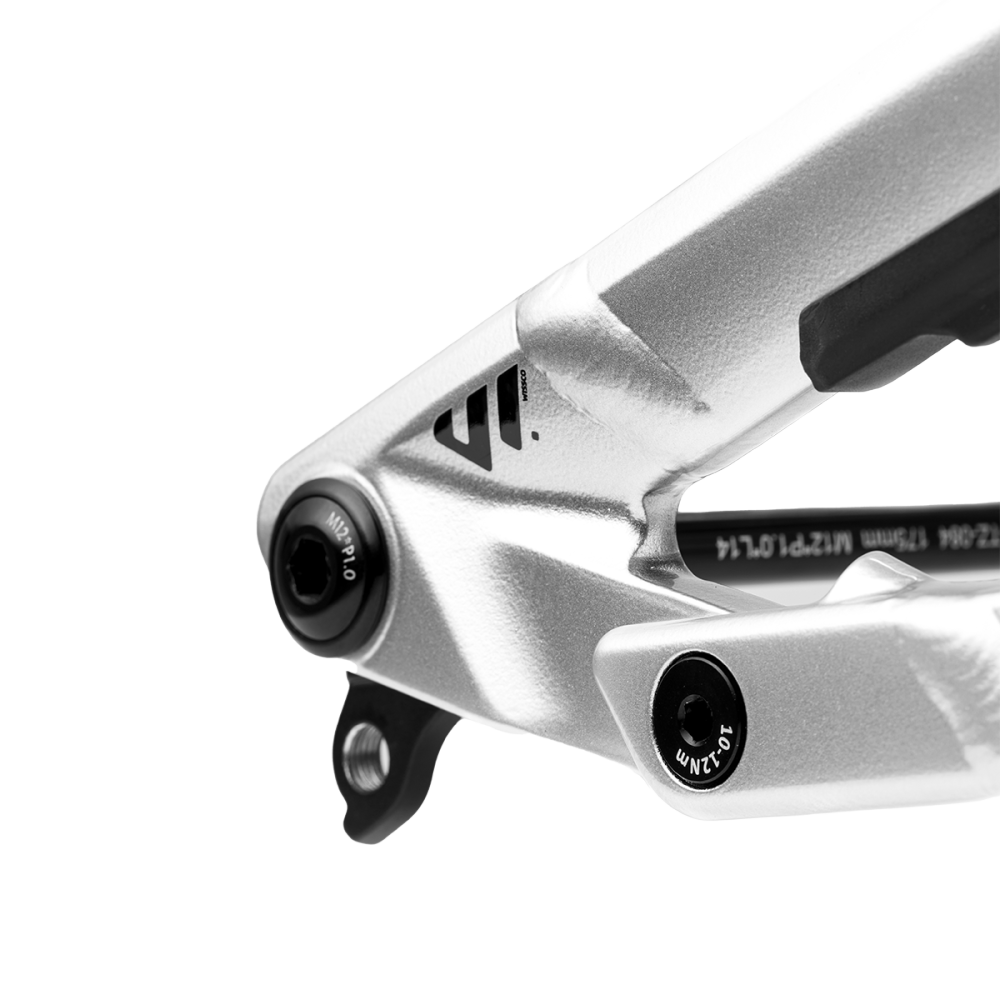 ENDURO / E8