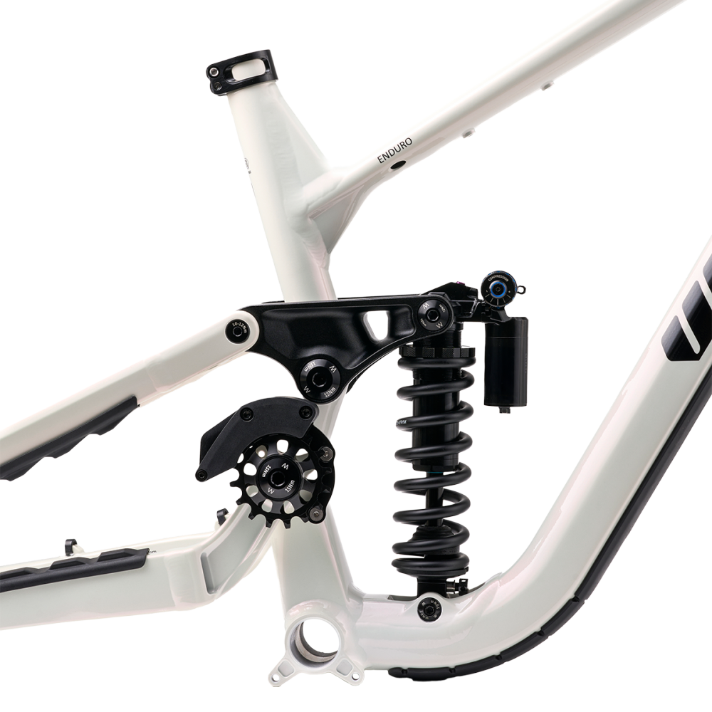 Enduro E8