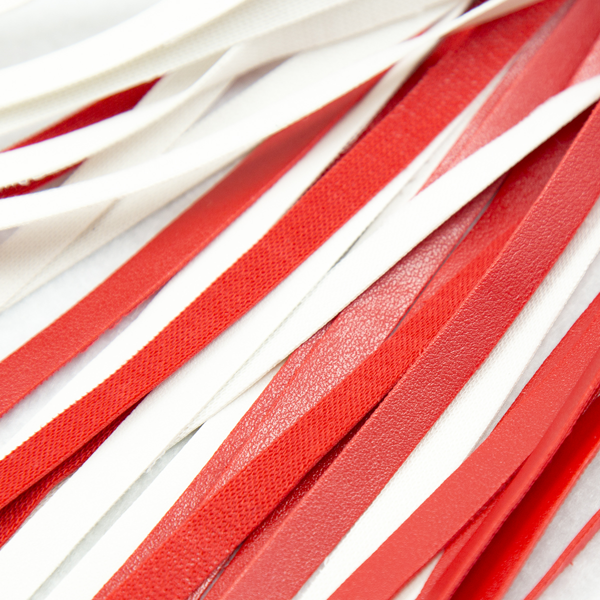 292400112  flogger Whip