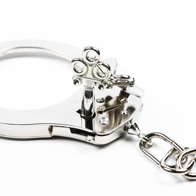 251200054 Handcuff