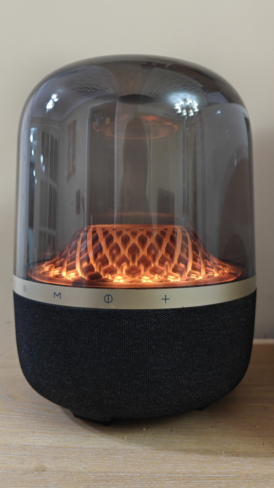 DIY High-Quality Audio: Crystal Glass Bluetooth Speaker with Great Value Beyond hd