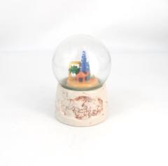 POLYRESIN SNOW GLOBE