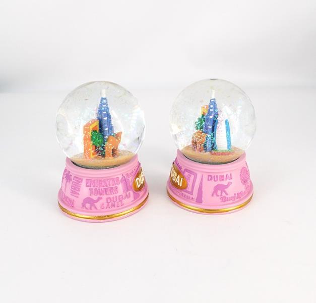 POLYRESIN SNOW GLOBE