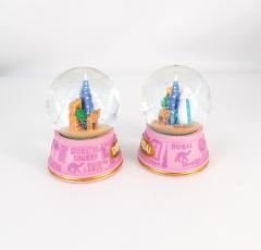 POLYRESIN SNOW GLOBE