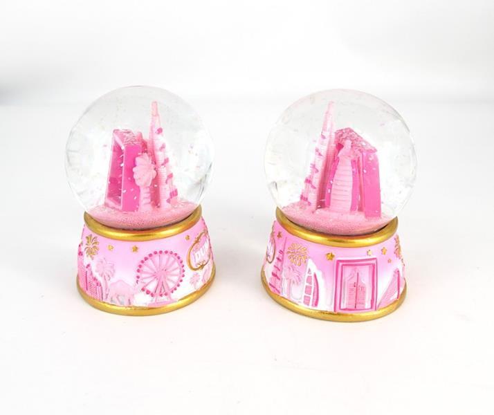 POLYRESIN SNOW GLOBE