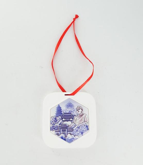 POLYRESIN ORNAMENT